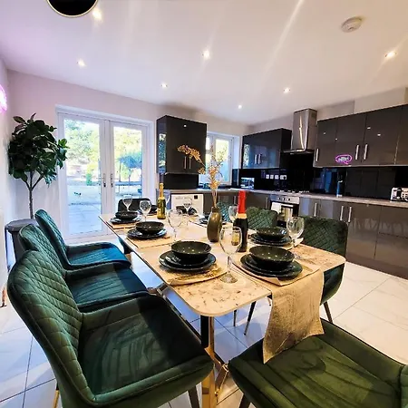 Large 5 Brh For Contractors,families And Business Free Parking *